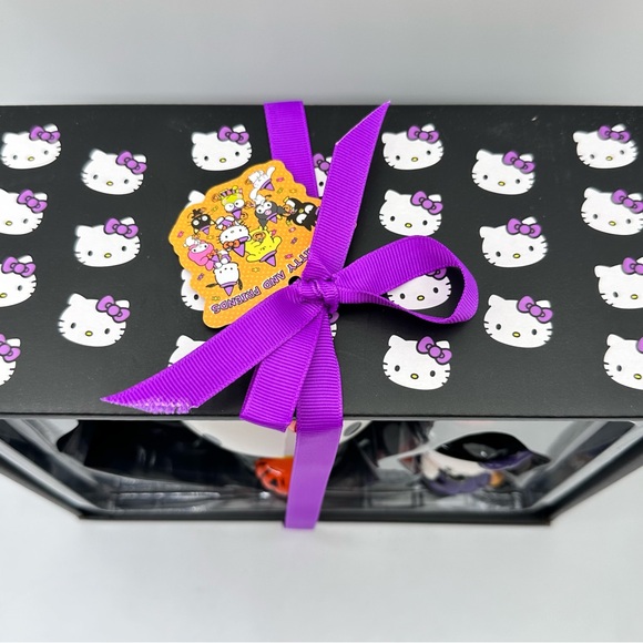 Blue Sky Clayworks Hello Kitty Halloween Figural Mug and Figurine Gift Set - Picture 3 of 7